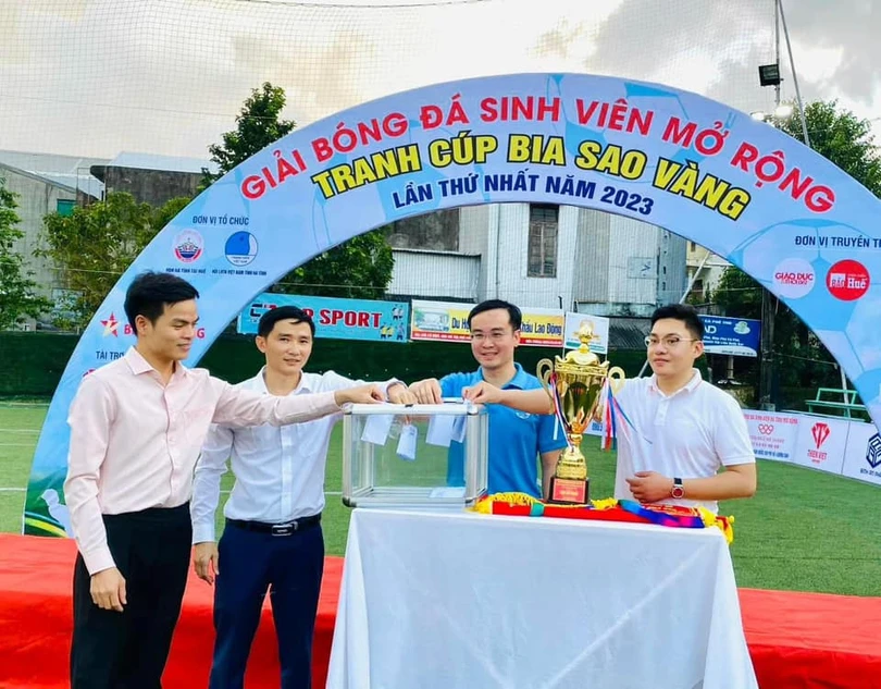 Học sinh, vinh viên Hà Tĩnh bản lĩnh, tự tin hội nhập Emagazine