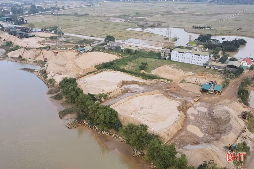 Hà Tĩnh tăng cường kiểm soát phương tiện vận chuyển vật liệu xây dựng 