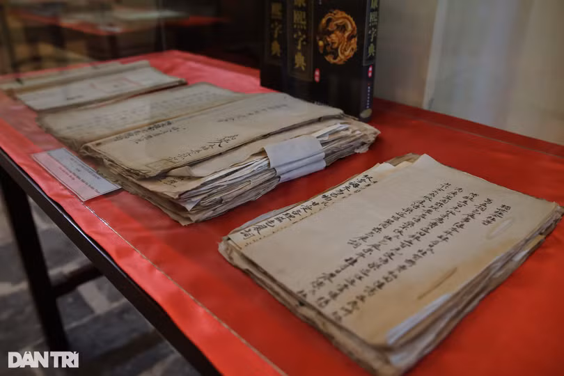 Tàng kinh các giữa lòng Kinh thành Huế