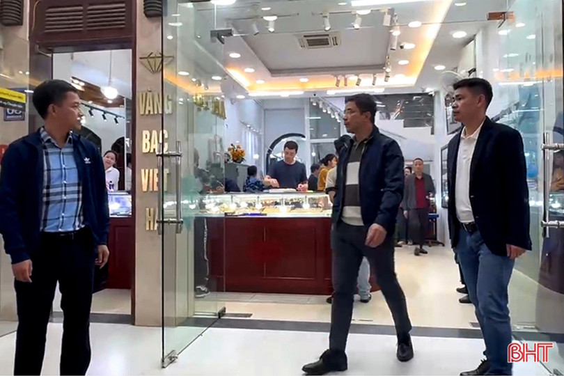 Cảnh giác với tội phạm cướp ngân hàng, tiệm vàng dịp tết