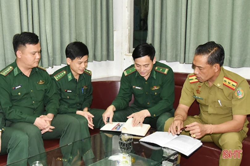 Đối ngoại biên phòng góp phần thắt chặt tình đoàn kết với nước bạn Lào