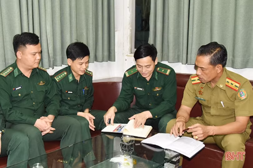 Đối ngoại biên phòng góp phần thắt chặt tình đoàn kết với nước bạn Lào