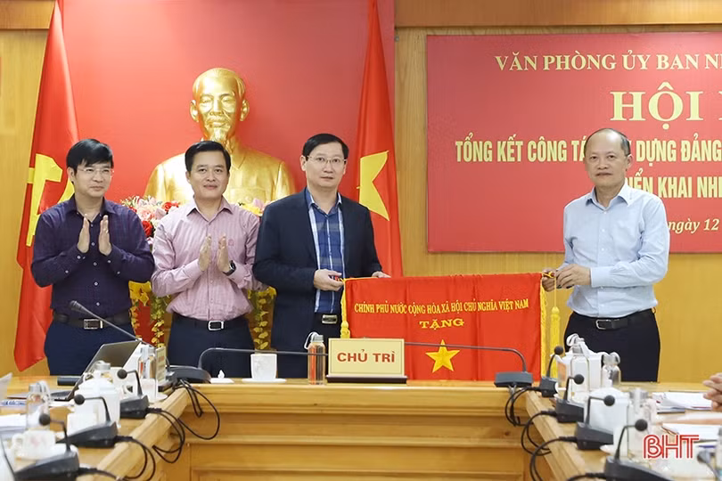 Văn phòng UBND tỉnh tiếp tục nâng cao chất lượng tham mưu, phục vụ