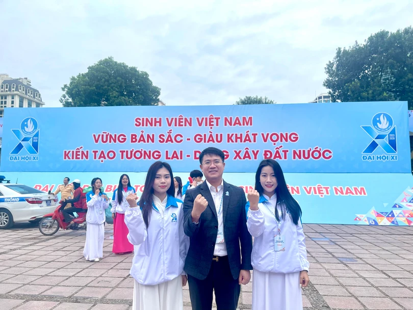 Học sinh, vinh viên Hà Tĩnh bản lĩnh, tự tin hội nhập Emagazine