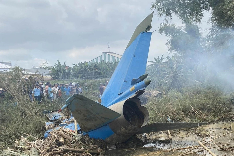 Hình ảnh hiện trường vụ máy bay huấn luyện quân sự Su-22 rơi ở Quảng Nam