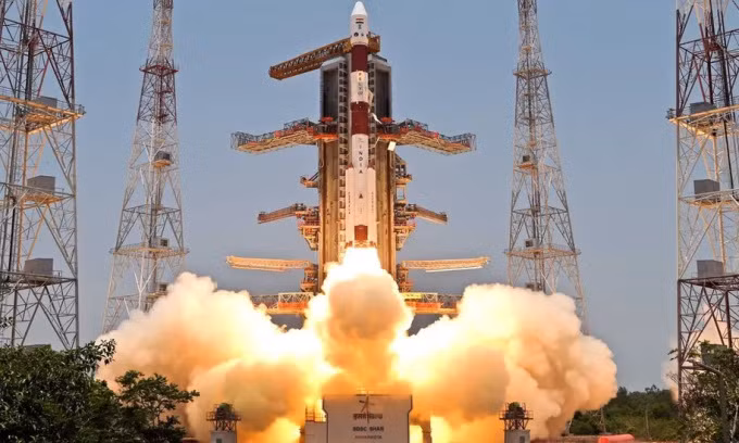 Tàu châu Á đầu tiên tiến vào quỹ đạo Mặt Trời