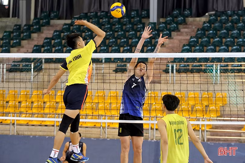 Bóng chuyền nam Hà Tĩnh gặp khó trước thềm giải vô địch quốc gia