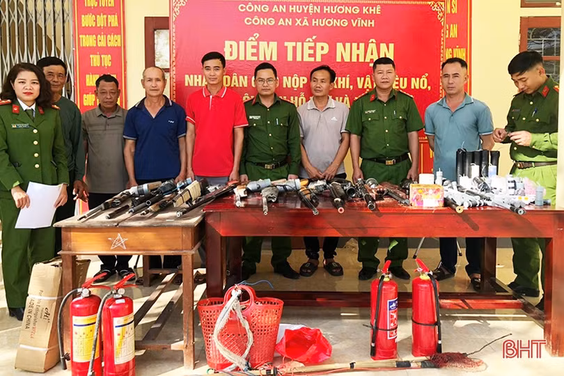 Đổi súng đạn, pháo lấy... bình chữa cháy