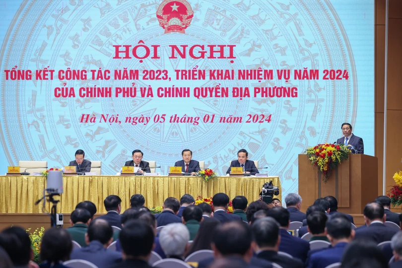 Chốt thời hạn ban hành Nghị định chế độ tiền lương mới, hoàn thành sắp xếp đơn vị hành chính