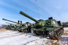 Nga mở kho dự trữ “gọi tái ngũ” hàng loạt chiến xa đồ cổ?