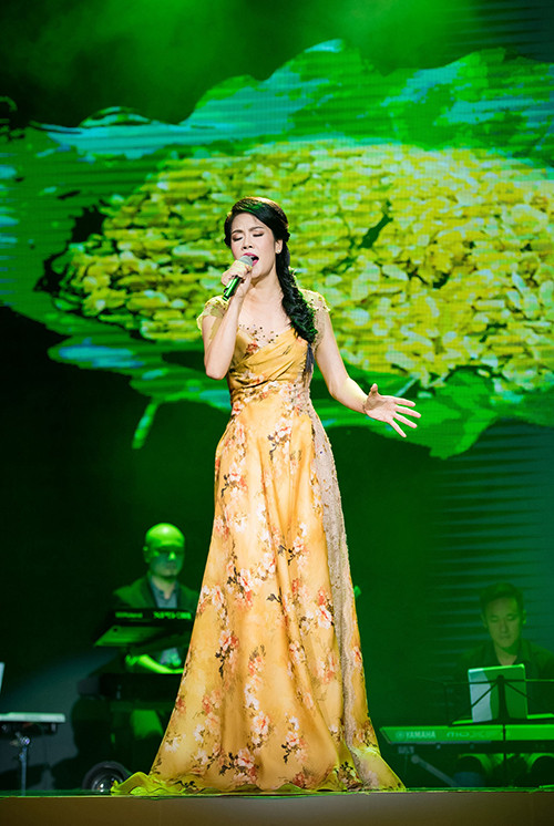 my nhan viet mac dep nhat tuan