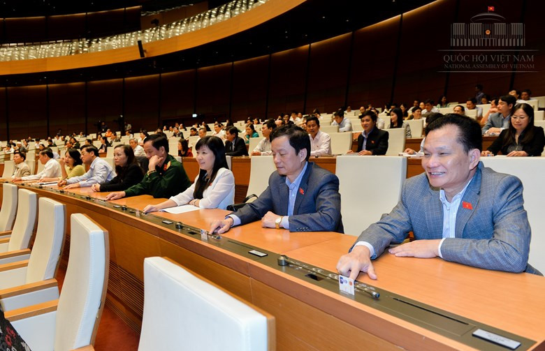 ngay mai lanh dao chinh phu va 4 bo truong tra loi chat van