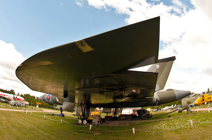 suc manh khung khiep cua than lua avro 698 vulcan b2