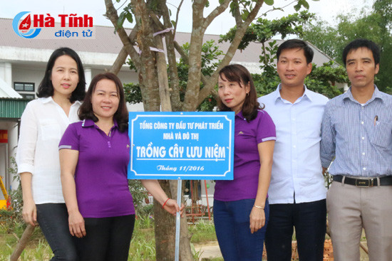 hud ban giao hang muc cong trinh ho tro truong mn phuong my