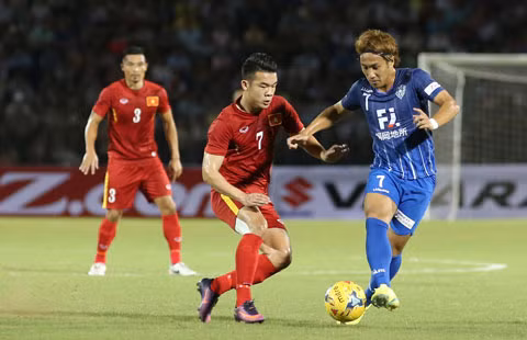 doi tuyen viet nam hung huc khi the len duong sang myanmar