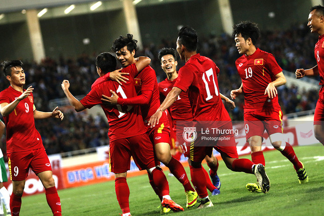 Đừng vội chỉ trích HLV Hữu Thắng cục bộ địa phương! ảnh 2 dung voi chi trich hlv huu thang cuc bo dia phuong