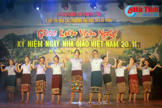 an tuong dem giao luu van nghe ky niem ngay nha giao