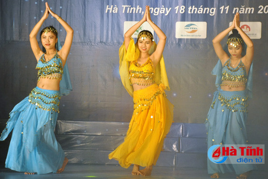 dac sac dem lien hoan ca mua nhac sinh vien dh ha tinh