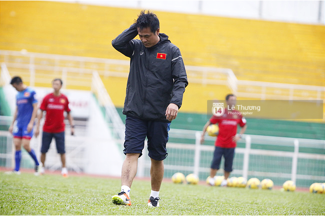 Đừng vội chỉ trích HLV Hữu Thắng cục bộ địa phương! ảnh 1 dung voi chi trich hlv huu thang cuc bo dia phuong