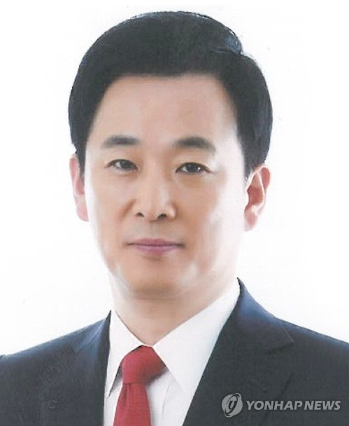 tong thong han quoc thue luat su truoc tham van