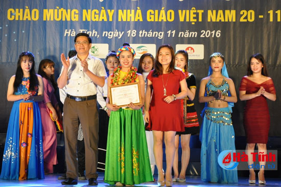 dac sac dem lien hoan ca mua nhac sinh vien dh ha tinh