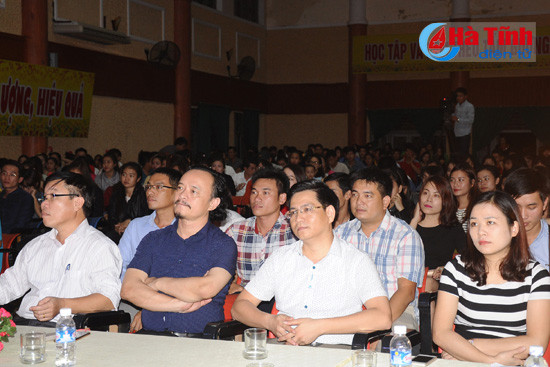 dac sac dem lien hoan ca mua nhac sinh vien dh ha tinh