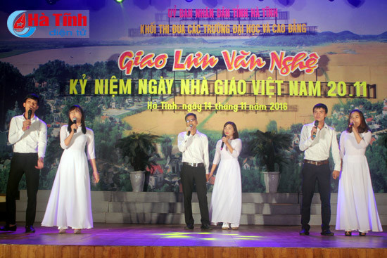 an tuong dem giao luu van nghe ky niem ngay nha giao