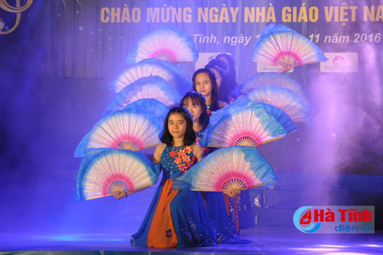 dac sac dem lien hoan ca mua nhac sinh vien dh ha tinh