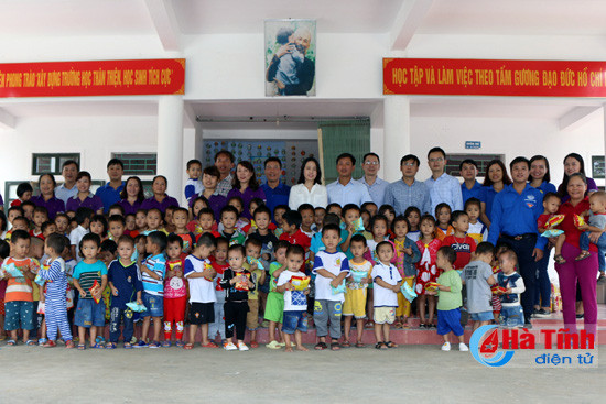 hud ban giao hang muc cong trinh ho tro truong mn phuong my