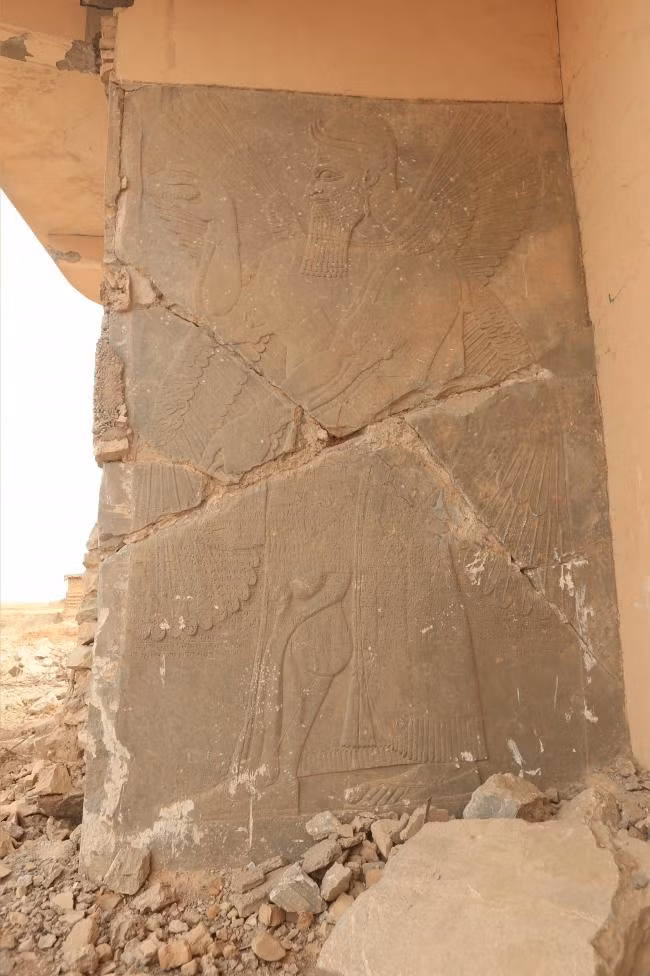 hoang tan thanh pho co 3 000 nam tuoi bi is tan pha o iraq