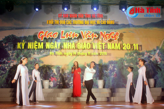 an tuong dem giao luu van nghe ky niem ngay nha giao