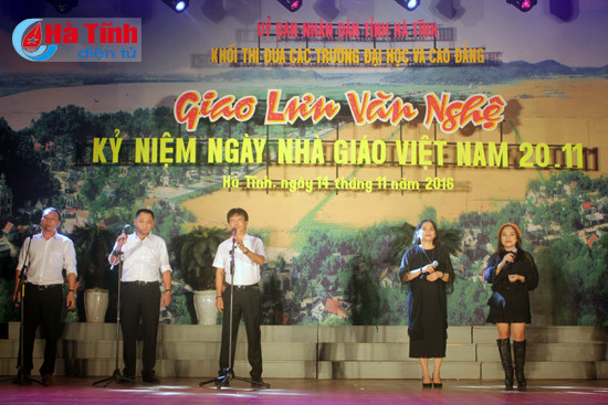 an tuong dem giao luu van nghe ky niem ngay nha giao