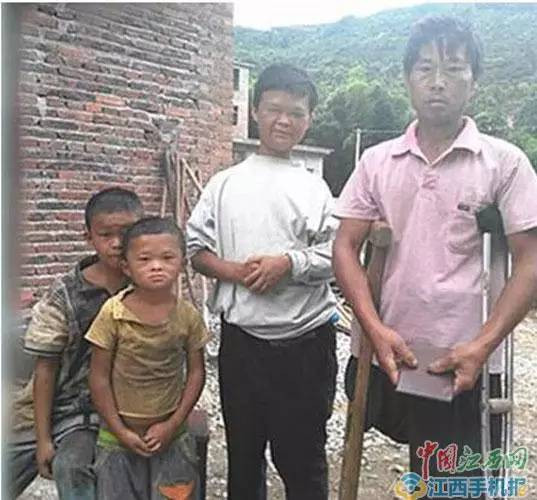 ty phu jack ma tai tro toan bo hoc phi cho cau be ngheo co guong mat giong minh