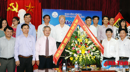 moi thay co phai la tam guong dao duc pham chat tri tue