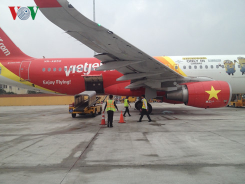 bo gtvt giu nguyen khong nang gia phi bay quoc te