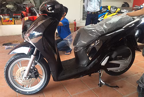 honda sh 2017 ban chinh thuc gia chenh 13 trieu