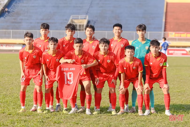 Chiến thắng quan trọng của U17 Hồng Lĩnh Hà Tĩnh