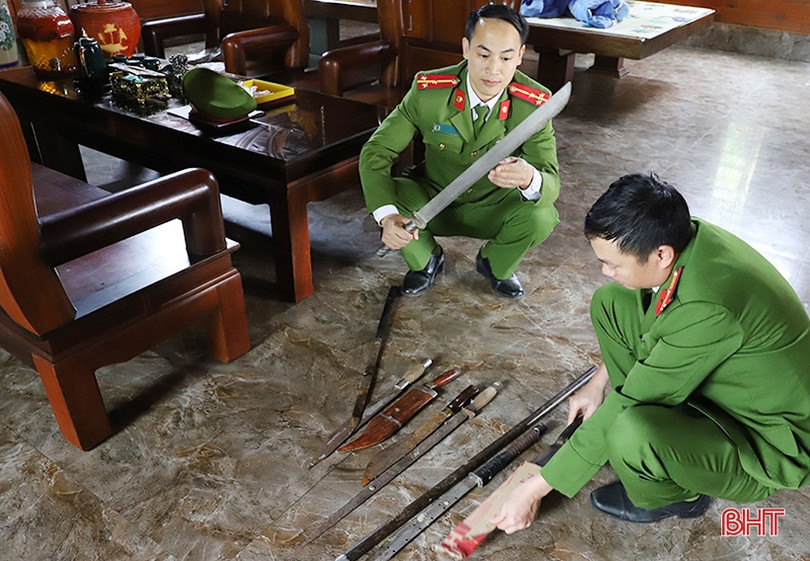 Hà Tĩnh: Truy bắt đối tượng tàng trữ ma túy, thu giữ nhiều “hàng nóng”