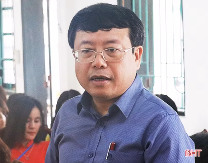 Đoàn ĐBQH tỉnh giám sát chuyên đề về đổi mới chương trình, SGK tại Trường THCS Lê Văn Thiêm