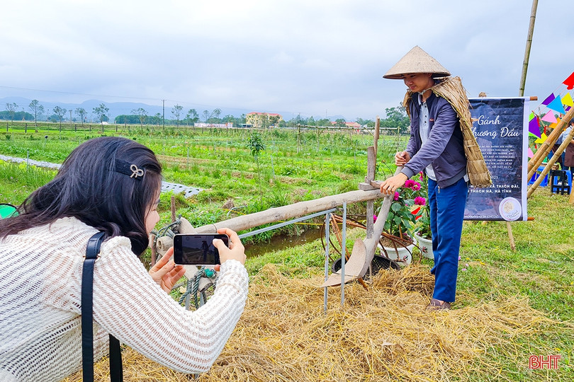 Trải nghiệm “Chợ gánh - Mùa thương đầu” tại Hà Tĩnh