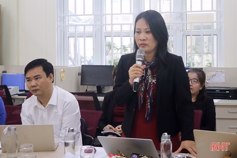 Đoàn ĐBQH tỉnh giám sát chuyên đề về đổi mới chương trình, SGK tại iSchool Hà Tĩnh