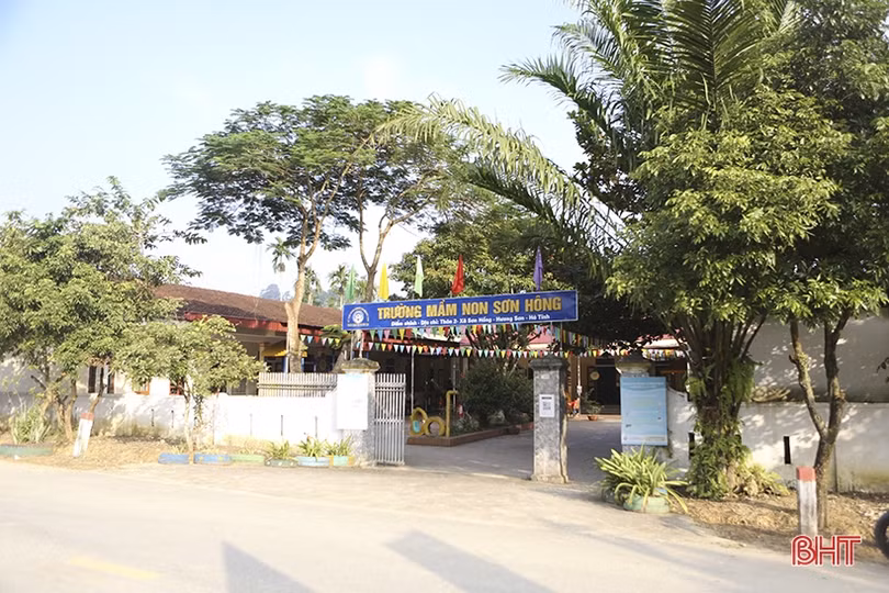 Cô giáo vùng biên Hà Tĩnh 38 năm miệt mài thắp sáng ngọn lửa nghề