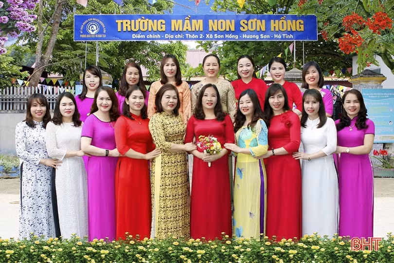 Cô giáo vùng biên Hà Tĩnh 38 năm miệt mài thắp sáng ngọn lửa nghề