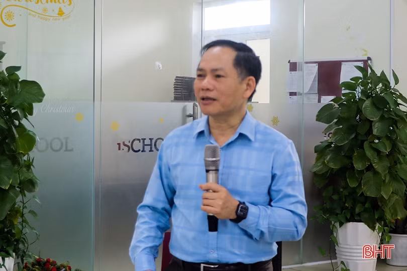 Đoàn ĐBQH tỉnh giám sát chuyên đề về đổi mới chương trình, SGK tại iSchool Hà Tĩnh