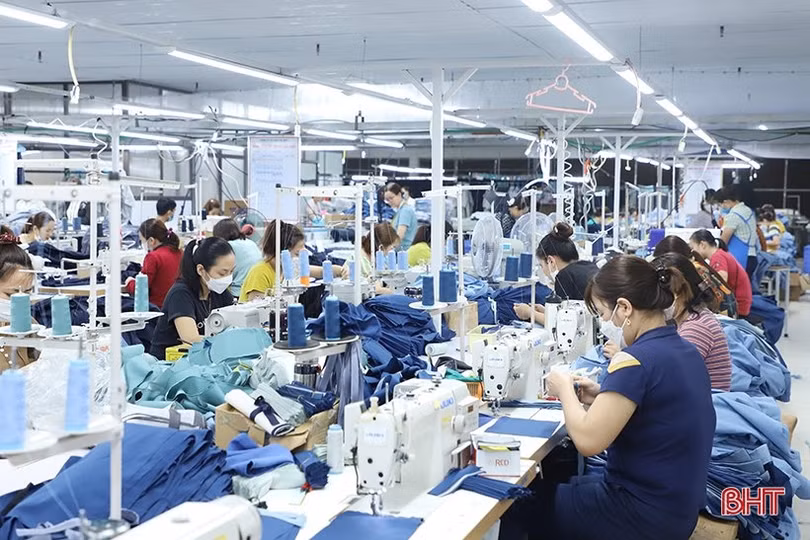 Thị trường khởi sắc, doanh nghiệp may mặc Hà Tĩnh liên tục nhận đơn hàng