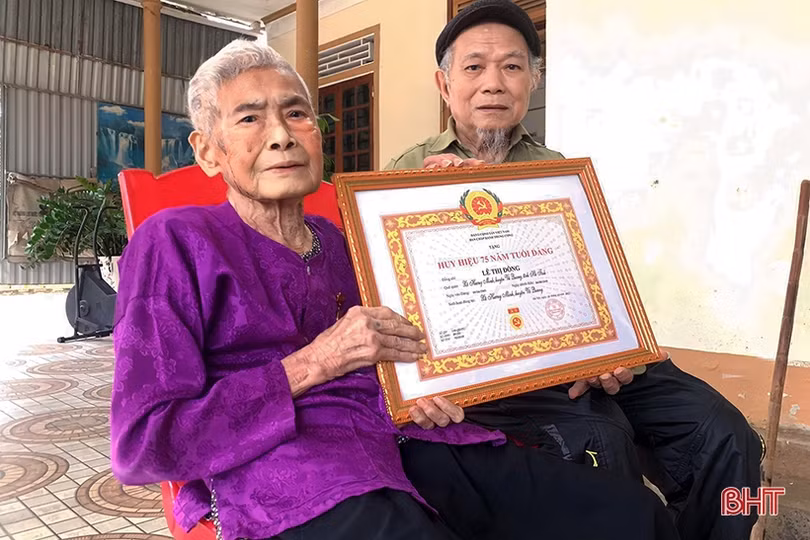 Niềm tin sắt son của vợ chồng 75 năm tuổi Đảng ở Hà Tĩnh