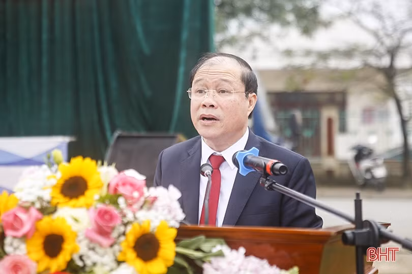 Tân binh Hà Tĩnh lên đường làm nghĩa vụ với Tổ quốc