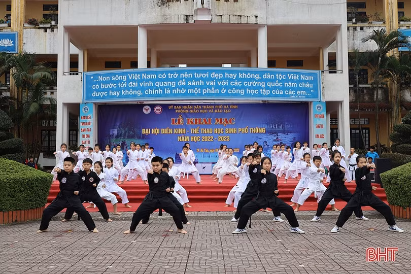 Hơn 400 VĐV tranh tài Đại hội Điền kinh - Thể thao học sinh phổ thông TP Hà Tĩnh