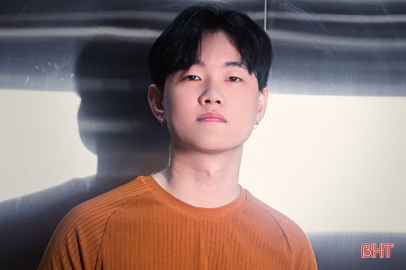 Nhà sản xuất âm nhạc người Hà Tĩnh lọt top 10 hit-maker nổi bật năm