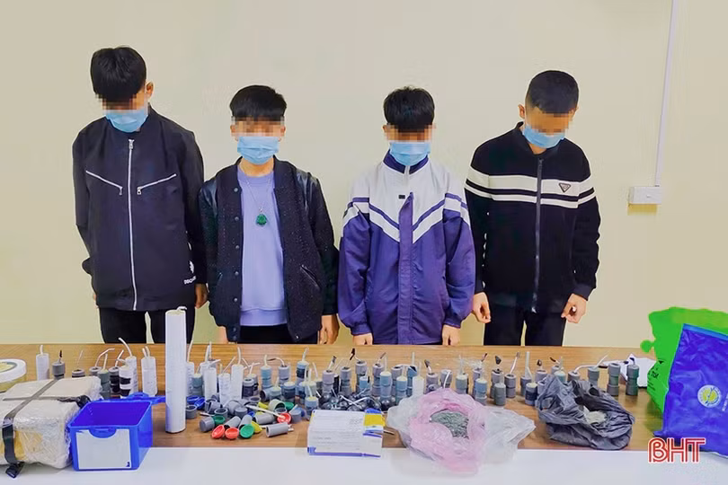 Hàng chục học sinh tự chế pháo nổ, lãnh đạo Công an Thạch Hà nói gì?